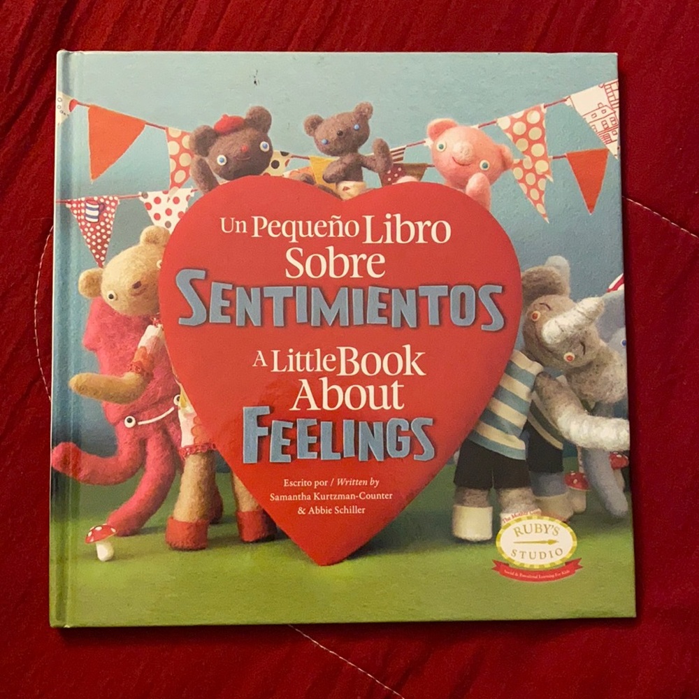 A book for kids in Spanish and English very good if there learning Spanish